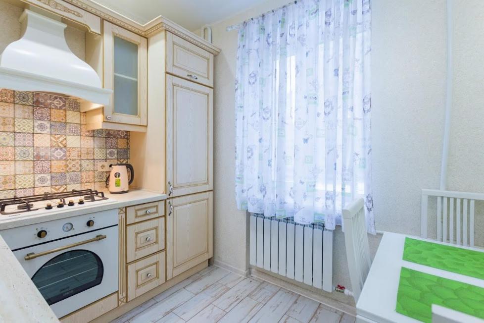 Апартаменты Дворец Спорта Kyiv Exterior photo